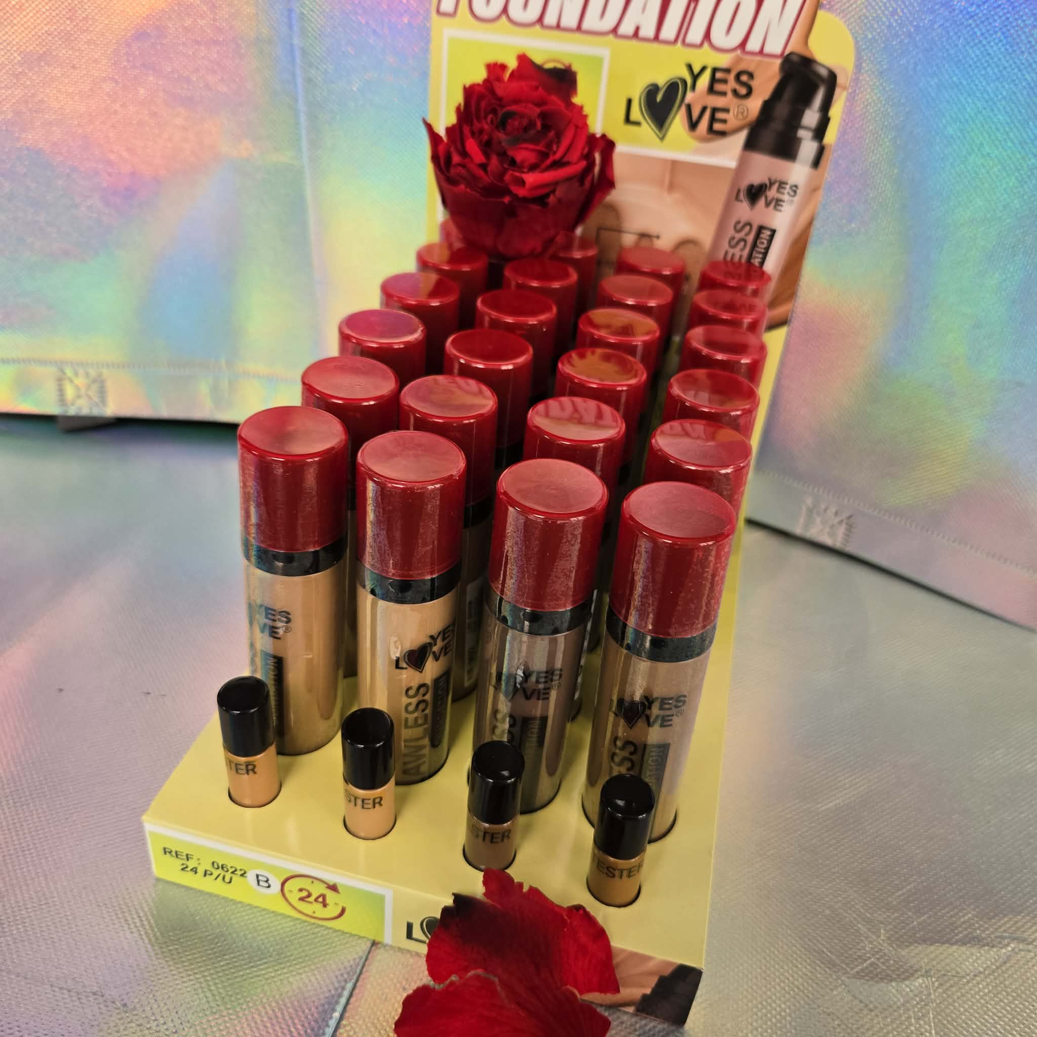 BASE DE MAQUILLAJE FLAWLESS TAPA ROJA — Paleta