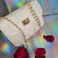 Bolso acolchado blanco elegante