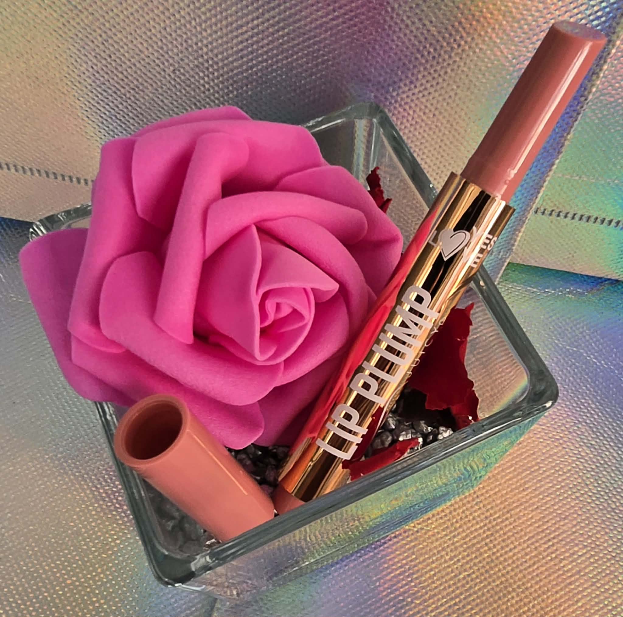 LIP PUMP SPICY VOLUMIZING GLOSSY LIP GLOSS — Palette
