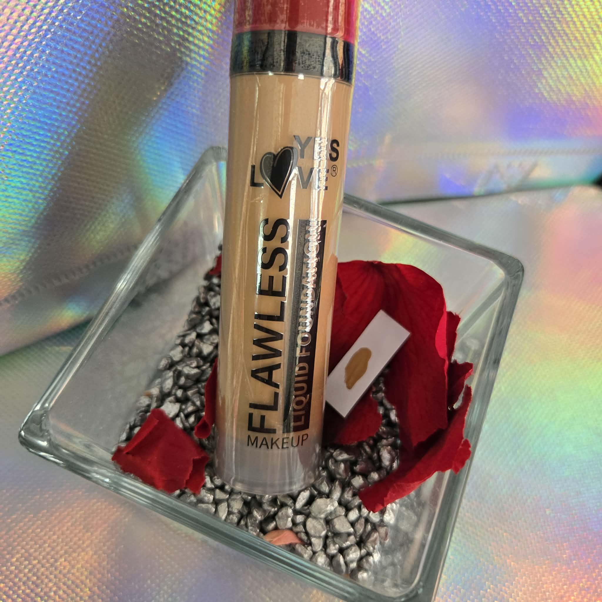 BASE DE MAQUILLAJE FLAWLESS TAPA ROJA — Paleta