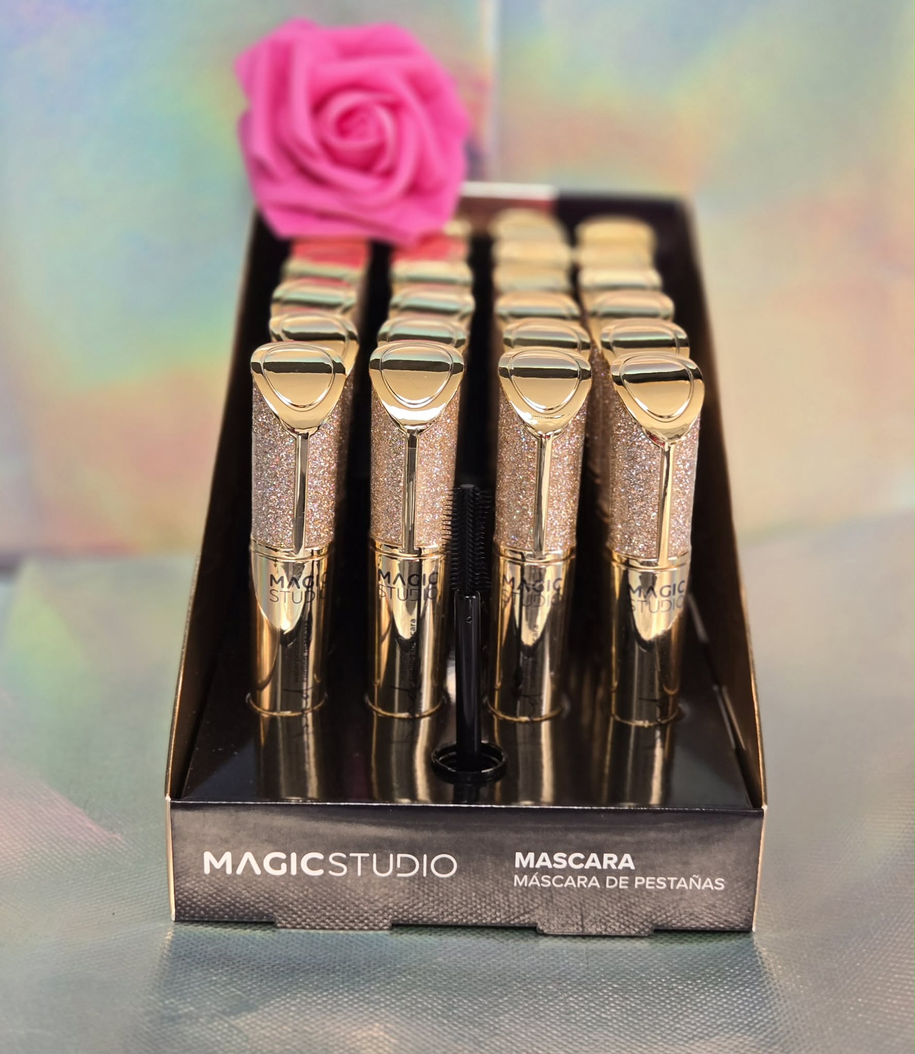Mascara waterproof courbant Magic Studio Diamond