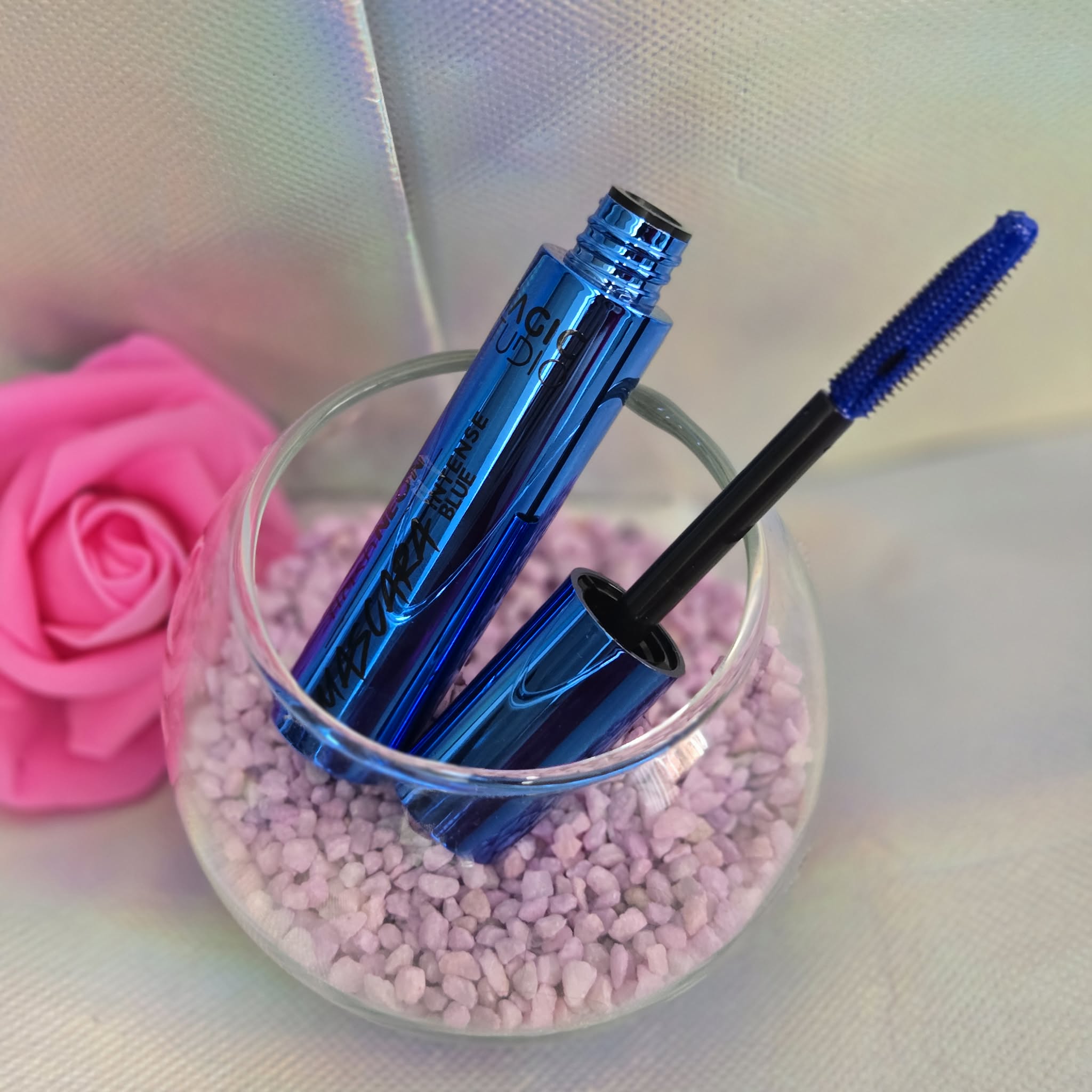 Mascara néon Magic Studio aux couleurs intenses