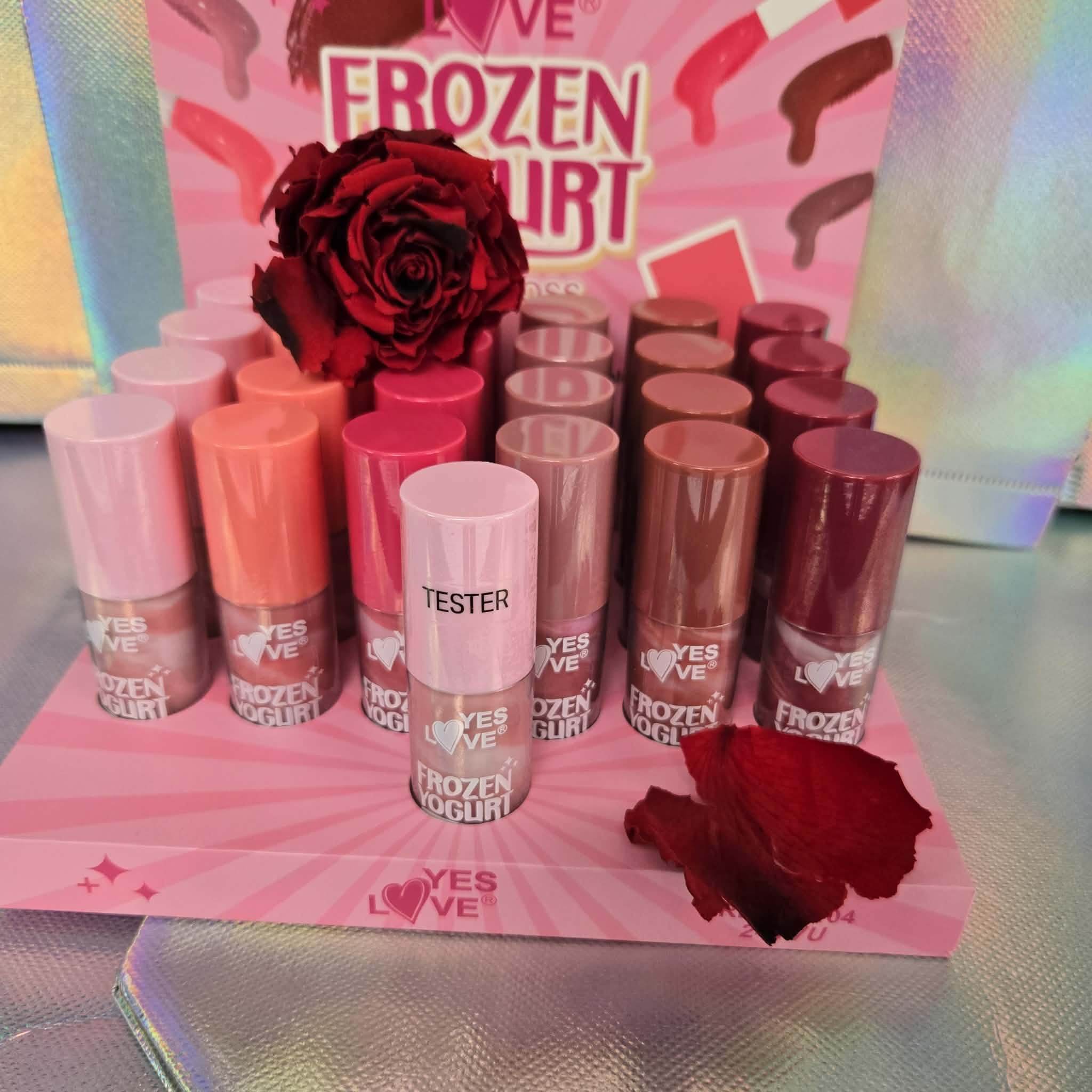 Creamy and smooth gloss