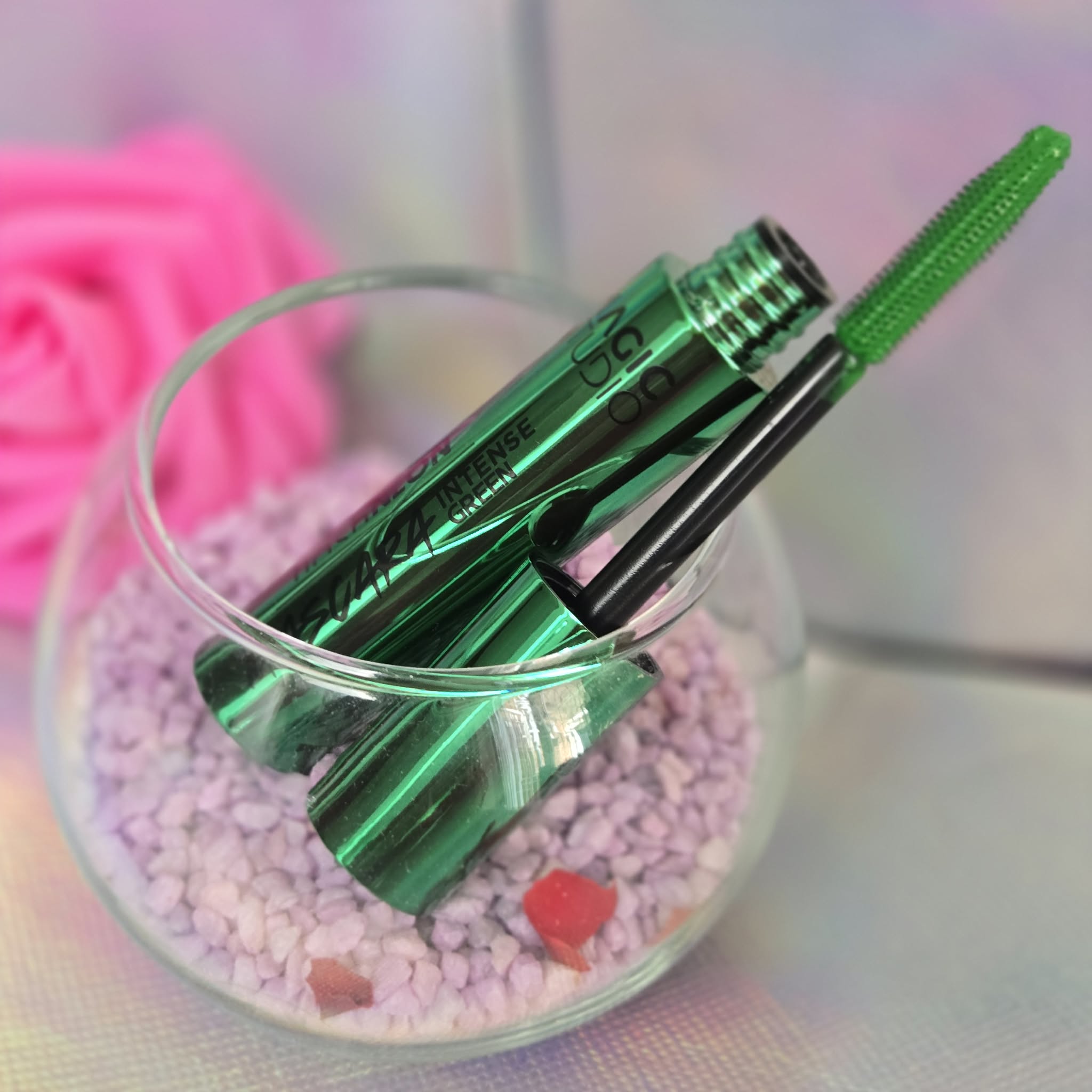 Mascara néon Magic Studio aux couleurs intenses